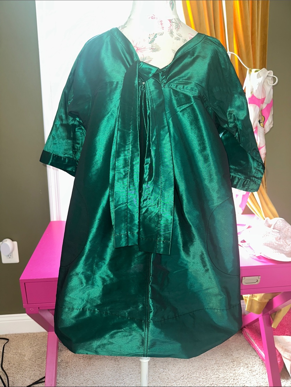 Ali Ro Emerald Green Satin Short Sleeve Dress with Front Tie